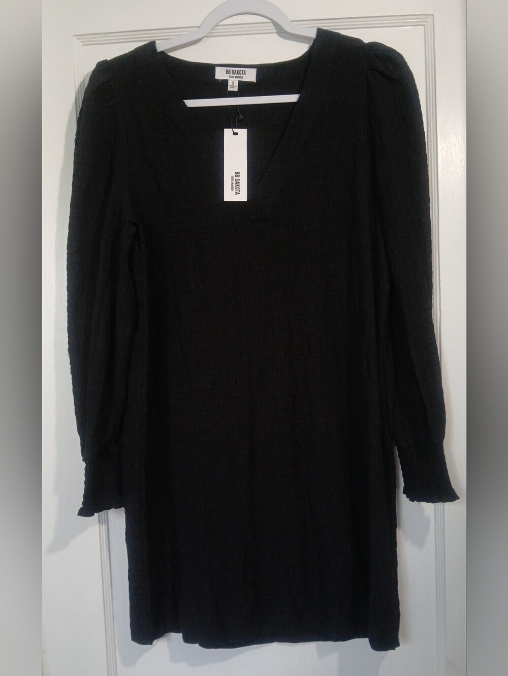 BB Dakota Steve Madden Black V-Neck Long Sleeve Dress NWT